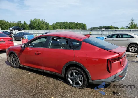 2025 Kia K4 Lx из США, поврежденный, VIN 3KPFT4DE9SE118699